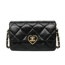 (국내) CN 샤넬 23 하트로고 턴락 플랩백 heart logo flap bag